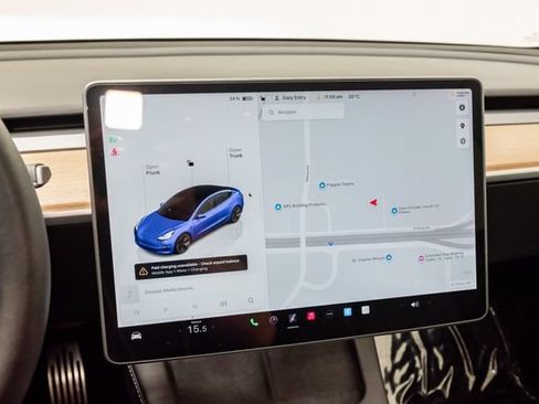 Used 2022 Tesla Model 3 Long Range AWD/4WD image 15