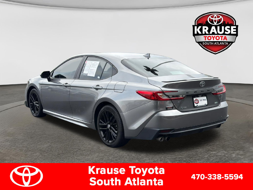 Used 2025 Toyota Camry SE FWD image 6