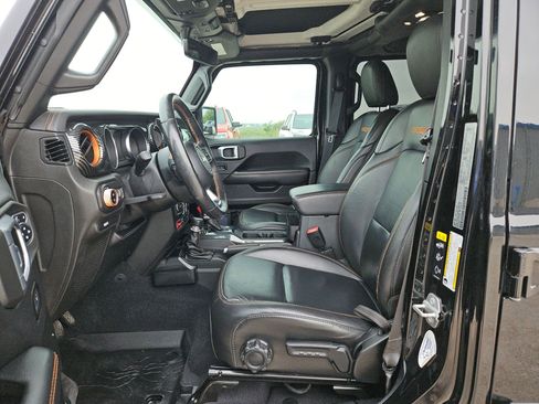 Used 2020 Jeep Gladiator Mojave AWD/4WD image 9