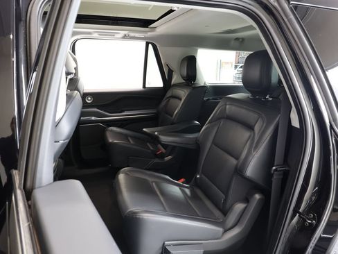 Used 2025 Lincoln Navigator L Reserve AWD/4WD image 21