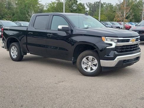 Used 2025 Chevrolet Silverado 1500 LT AWD/4WD image 31