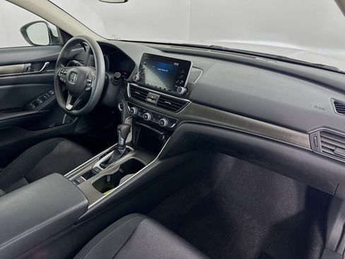Used 2018 Honda Accord LX image 33