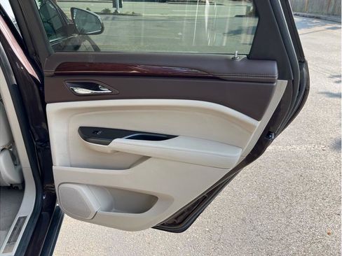 Used 2016 Cadillac SRX Luxury w/ Driver Awareness Package image 20