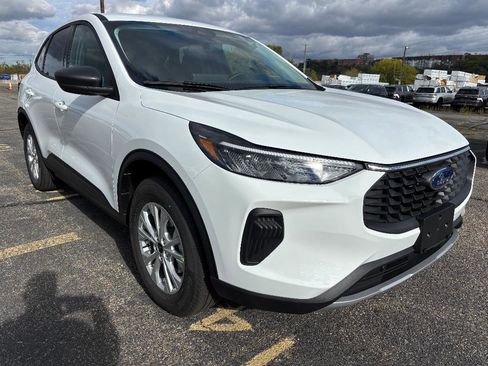 New 2026 Ford Escape Active w/ Tech Pack #1 AWD/4WD image 2