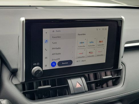 Certified 2025 Toyota RAV4 XLE AWD/4WD image 30