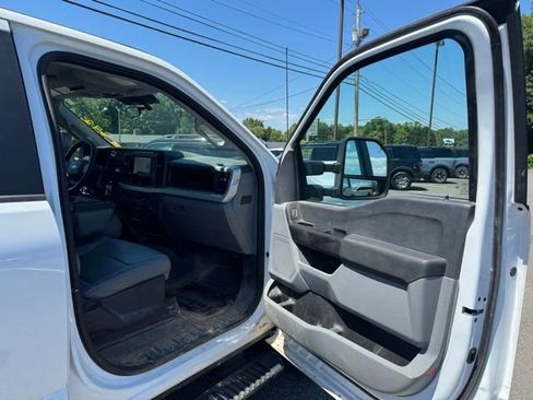 Used 2023 Ford F250 XL w/ XL Driver Assist Package AWD/4WD image 16