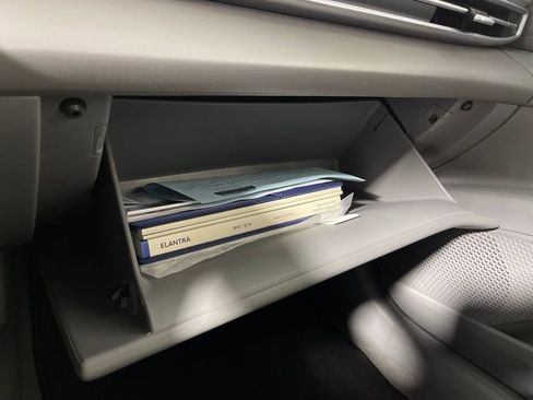 New 2026 Hyundai Elantra SE w/ Cargo Package FWD image 27