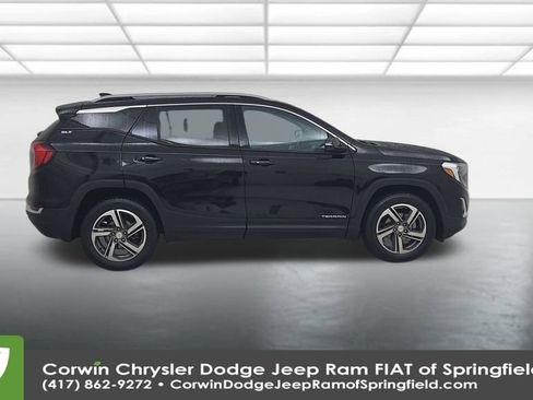 Used 2018 GMC Terrain SLT w/ Preferred Package image 2