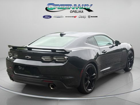 Used 2024 Chevrolet Camaro LT RWD image 7