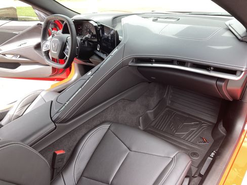 Used 2023 Chevrolet Corvette Stingray Coupe w/ 1LT RWD image 15