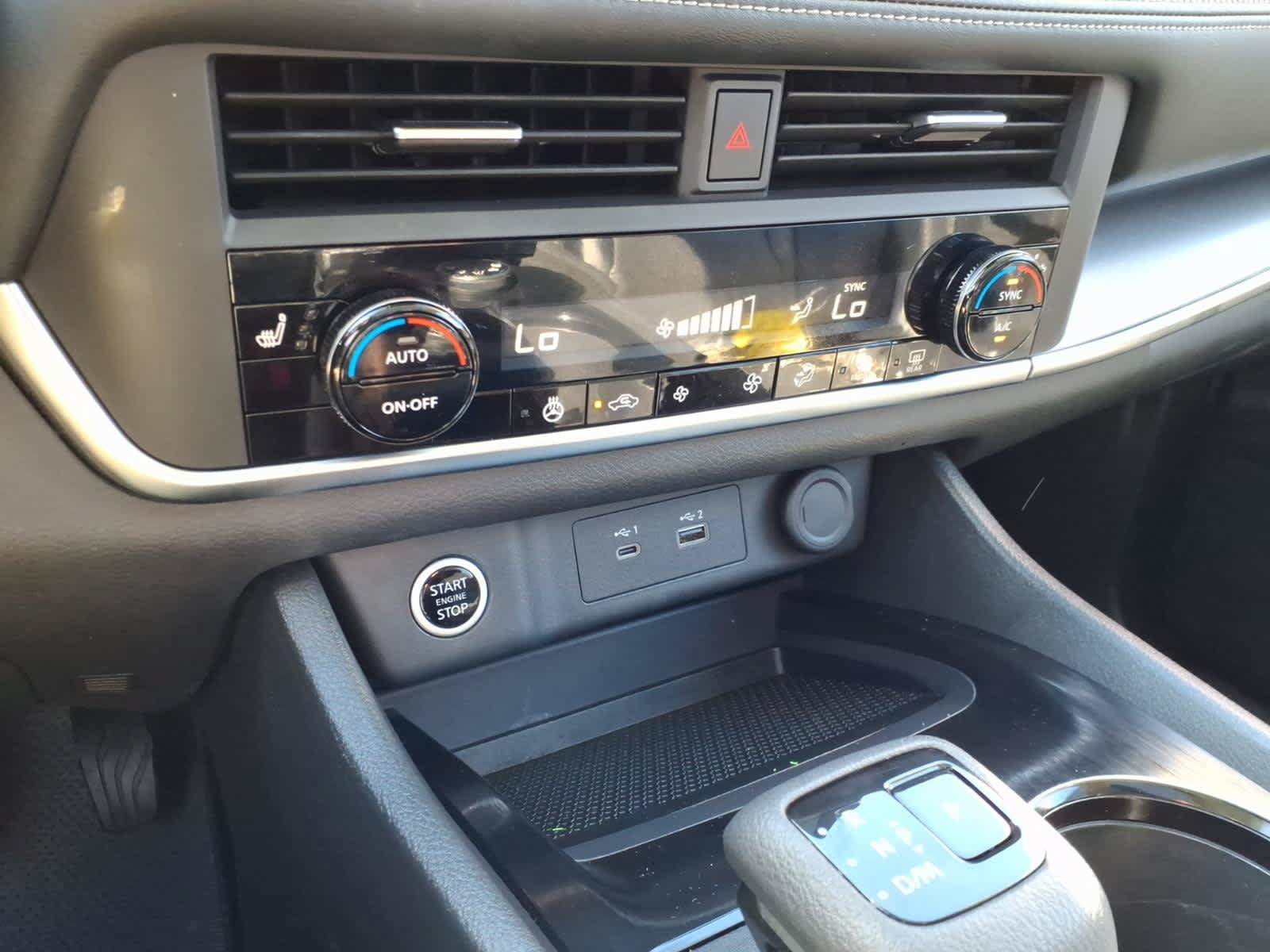 Used 2023 Nissan Rogue SV w/ SV Premium B Package AWD/4WD image 20
