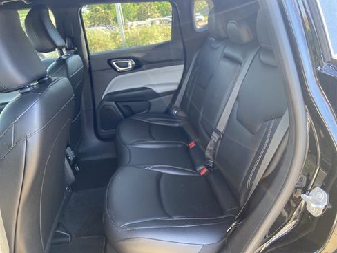 Used 2025 Jeep Compass Limited AWD/4WD image 34