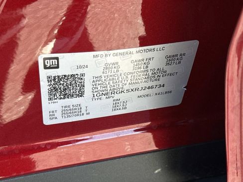 Used 2024 Chevrolet Traverse LT w/ LPO, Floor Liner Package FWD image 31