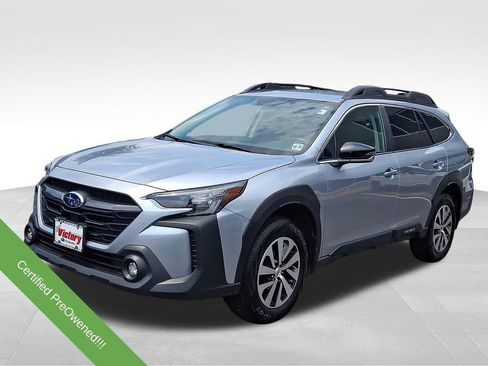 Used 2025 Subaru Outback Premium AWD/4WD image 3