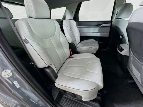 Used 2023 Hyundai Palisade SEL w/ Cargo Package FWD image 33