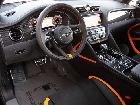 New 2026 Bentley Bentayga Speed image 2