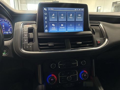 Used 2023 Chevrolet Suburban Z71 w/ Luxury Package image 21