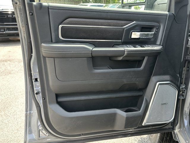 New 2026 RAM 3500 Laramie AWD/4WD image 11