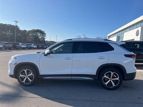 New 2026 Volkswagen Tiguan SE image 3