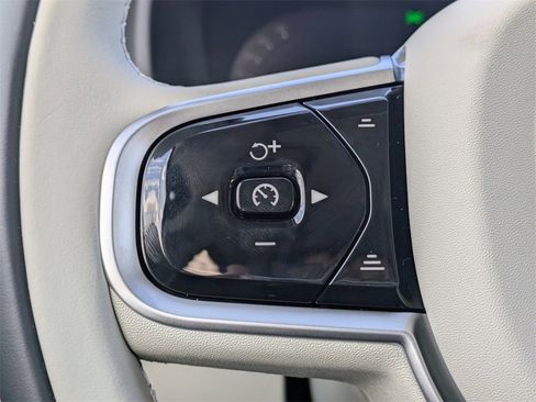 New 2026 Volvo XC90 T8 Ultra w/ Protection Package Premier image 37