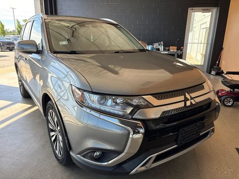 Used 2020 Mitsubishi Outlander SEL AWD/4WD image 1