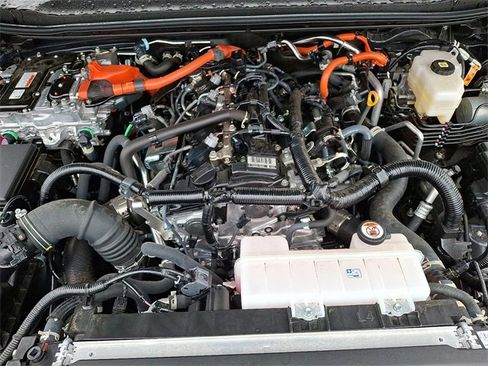 Used 2025 Toyota Land Cruiser image 28