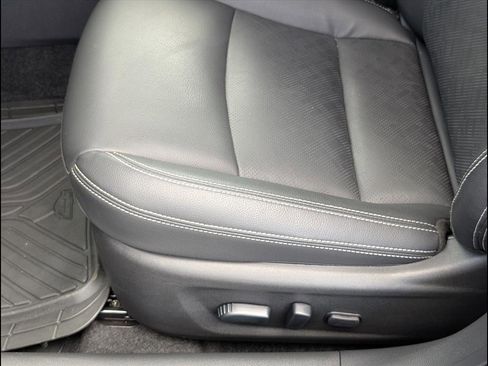 Used 2025 Nissan Altima 2.5 SL image 11