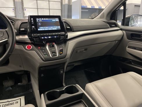 Used 2023 Honda Odyssey EX-L image 23