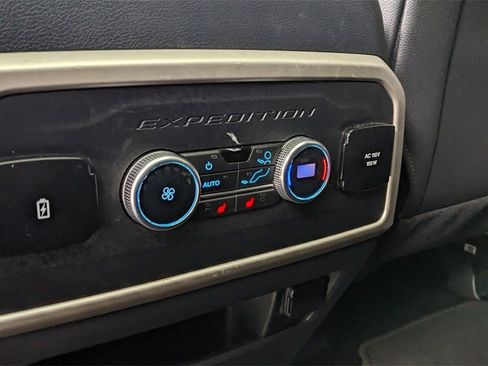 Certified 2022 Ford Expedition Max Limited image 35