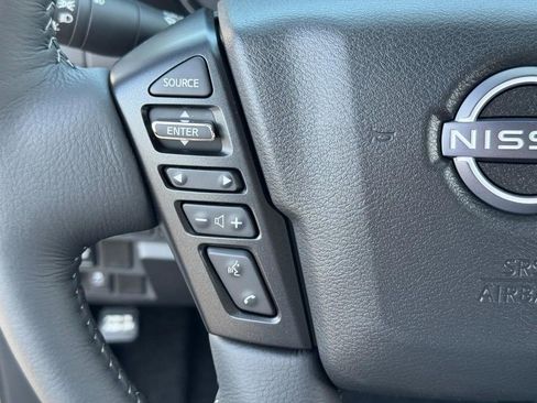 New 2025 Nissan Frontier SV w/ SV Convenience Package image 16