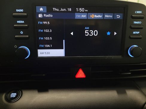 Used 2025 Hyundai Elantra Sport FWD image 25