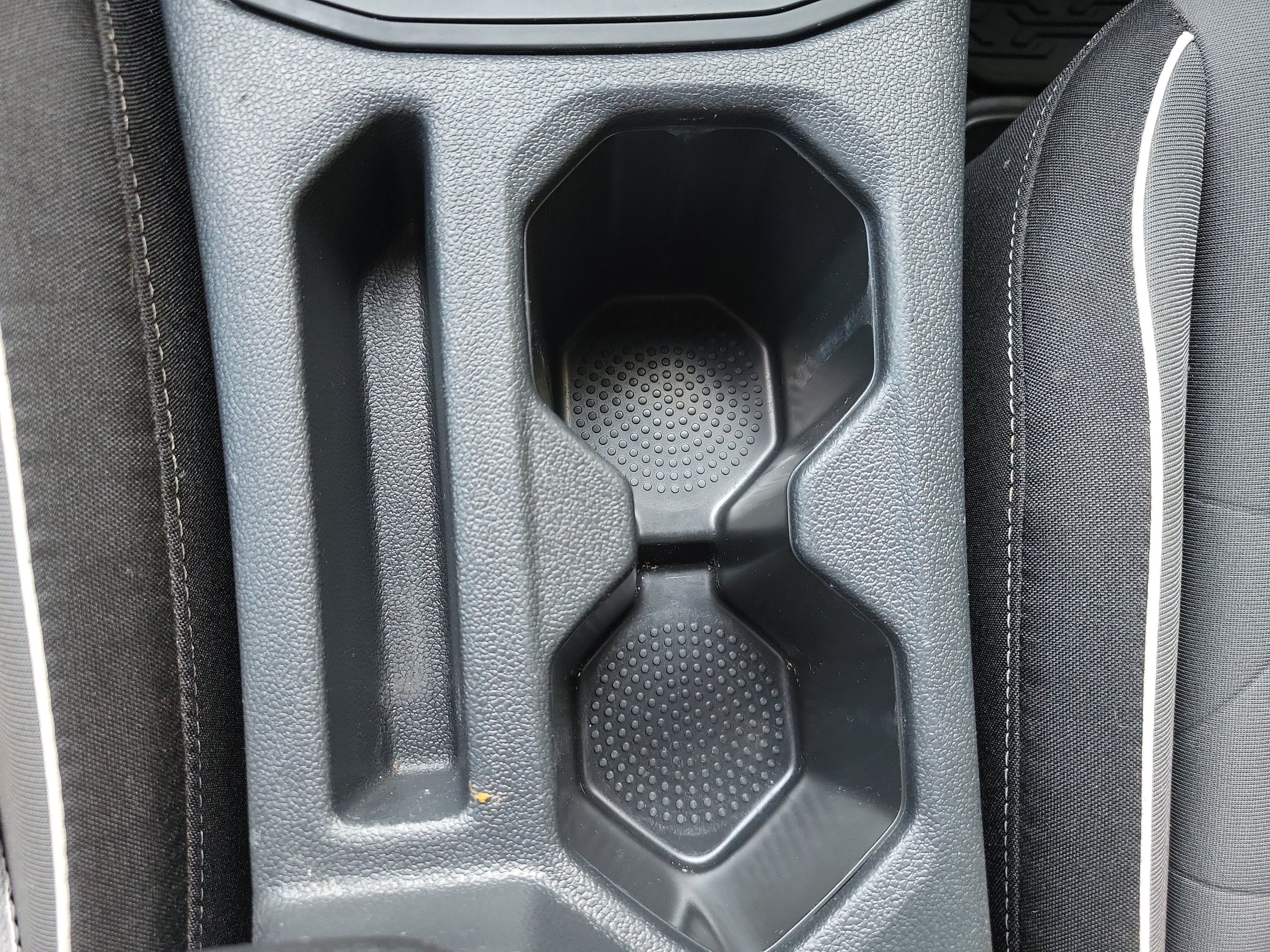 Used 2025 Volkswagen Jetta Sport FWD image 33