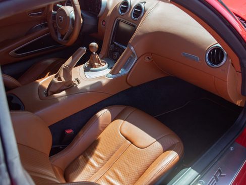 Used 2014 SRT Viper GTS w/ GTS Laguna Interior Package RWD image 14