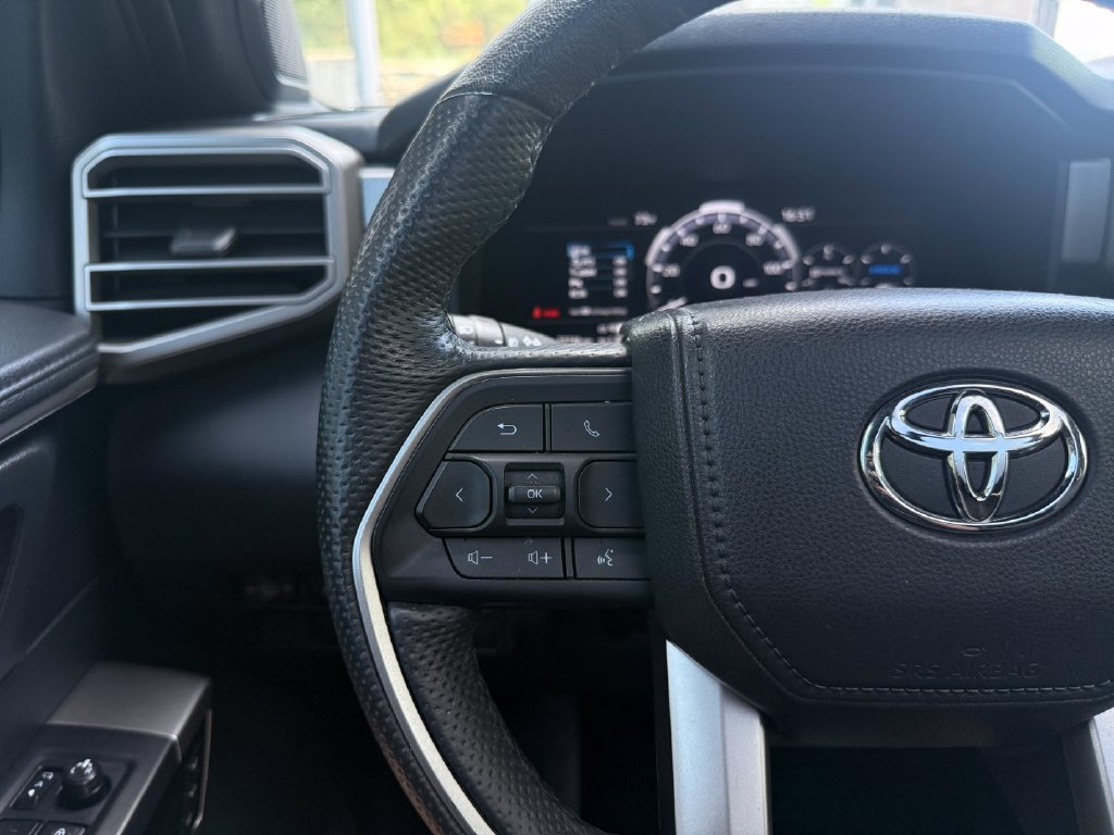 Used 2025 Toyota Sequoia Limited w/ Tow Technology Package AWD/4WD image 30