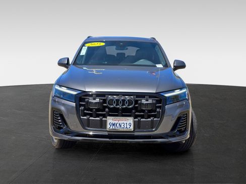 Used 2025 Audi Q7 2.0T Premium Plus w/ Premium Plus Package image 2