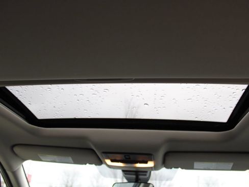 New 2025 Nissan Altima 2.5 SR image 17