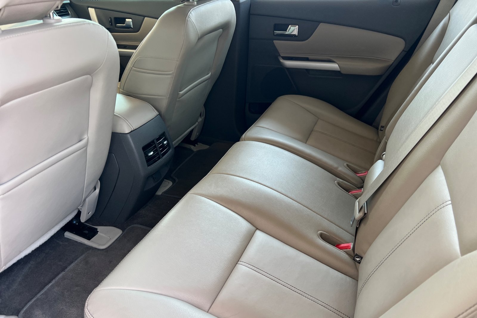 Used 2014 Ford Edge SEL w/ Equipment Group 205A AWD/4WD image 15