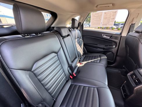 Used 2023 Ford Edge SEL w/ Convenience Package AWD/4WD image 16