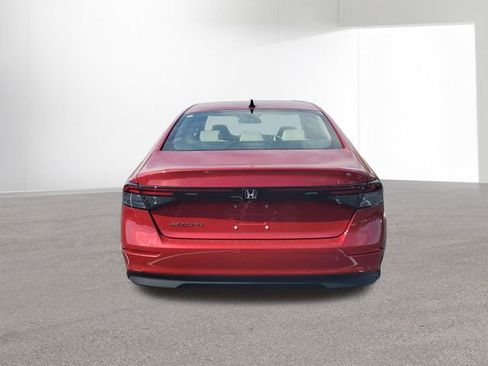 New 2025 Honda Accord SE image 15