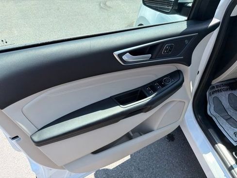 Used 2023 Ford Edge Titanium AWD/4WD image 20