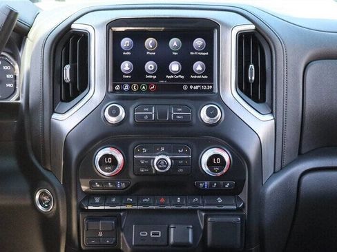 Used 2020 GMC Sierra 2500 Denali w/ Denali Ultimate Package AWD/4WD image 24