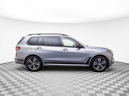 New 2025 BMW X7 M60i image 7