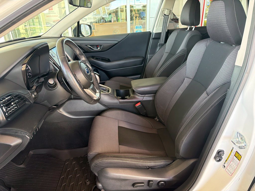 Used 2024 Subaru Outback Premium AWD/4WD image 10