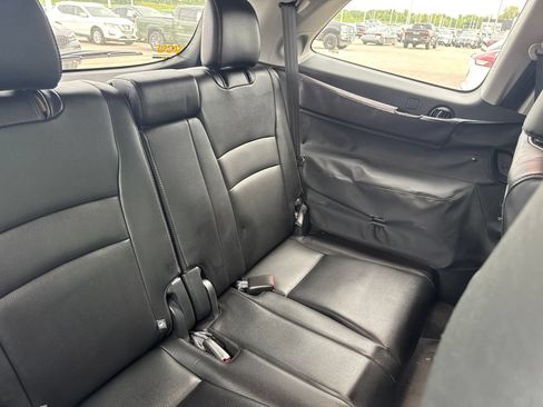 Used 2019 Honda Pilot Elite image 6
