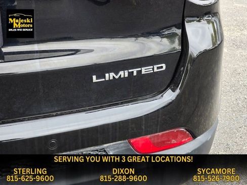 Used 2022 Jeep Compass Limited image 13