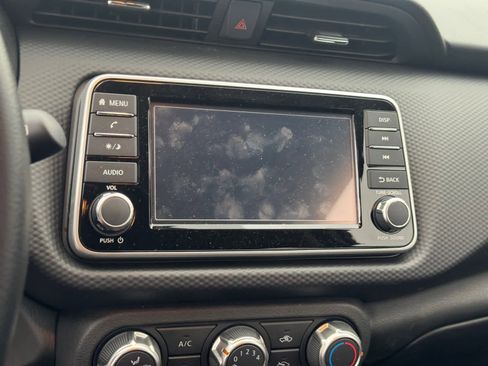 Used 2025 Nissan Kicks Play S image 16