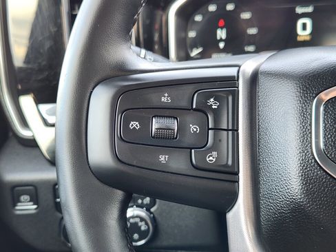 Used 2023 GMC Sierra 1500 SLE w/ Preferred Package image 18