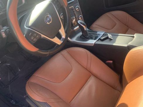 Used 2016 Volvo V60 T5 Premier w/ Convenience Package FWD image 13