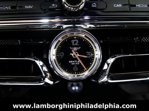 Used 2024 Bentley Flying Spur V8 image 26