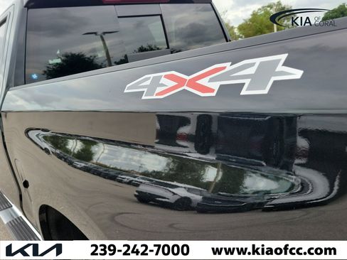 Used 2025 Chevrolet Silverado 1500 LT w/ Protection Package AWD/4WD image 8